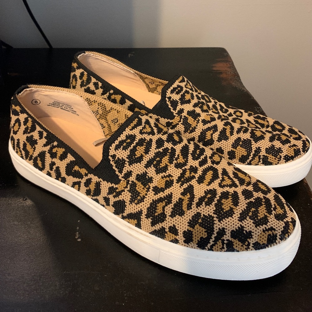 New! Leopard slip on shoes